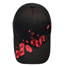 2017 New Plum blossom applique Cap Women Men Couple Plum blossom Baseball Cap Unisex Snapback Hip Hop Flat Hat Casquette